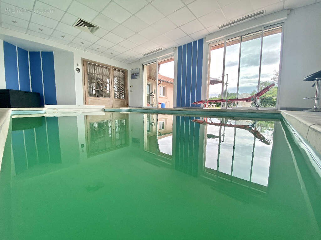 Maison individuelle F6 de plain pied avec piscine - photo 3