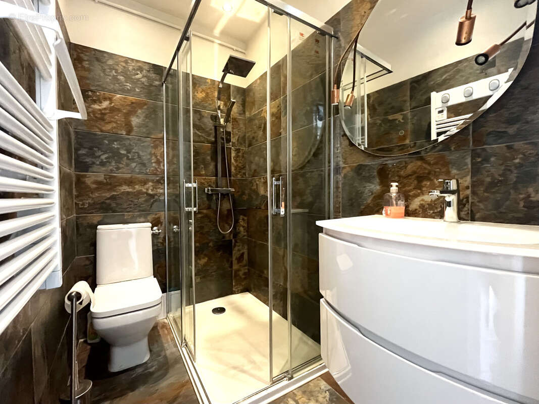 Appartement à MARSEILLE-7E