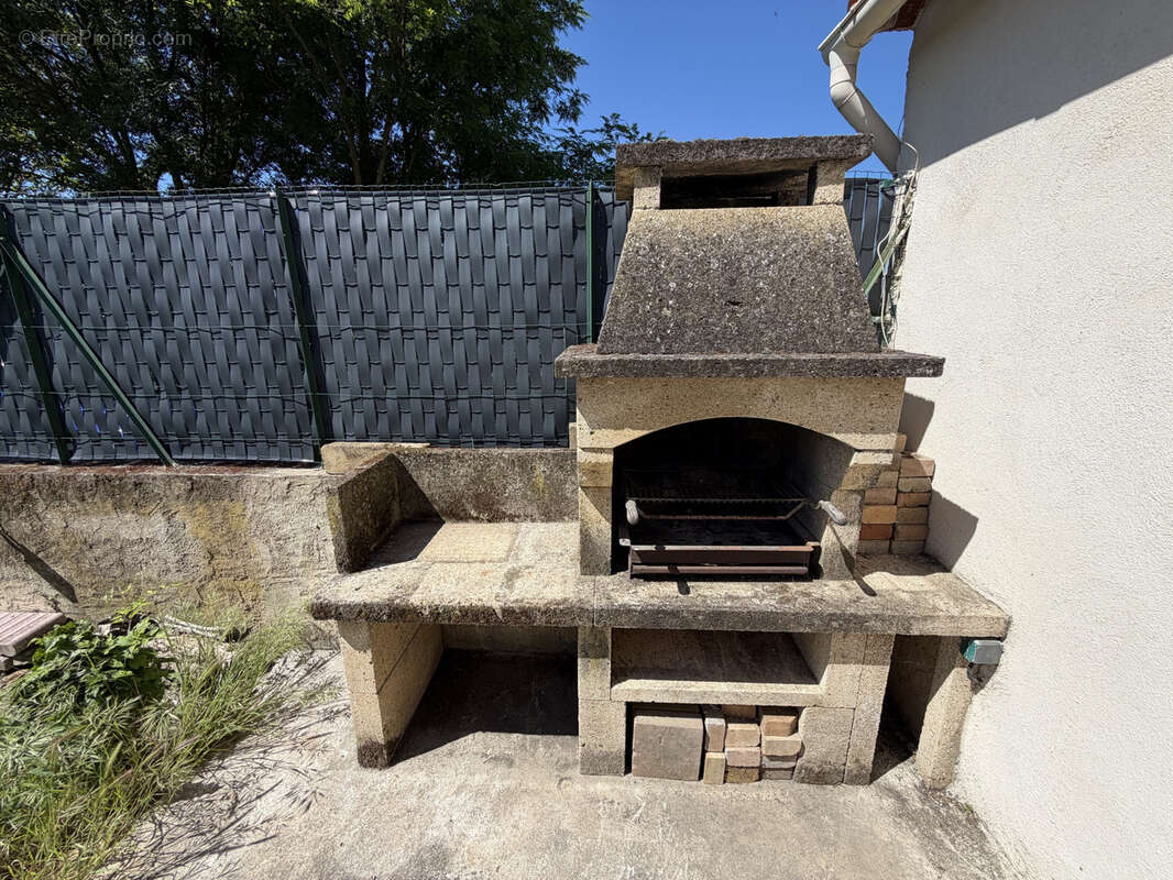 Maison à CADEROUSSE
