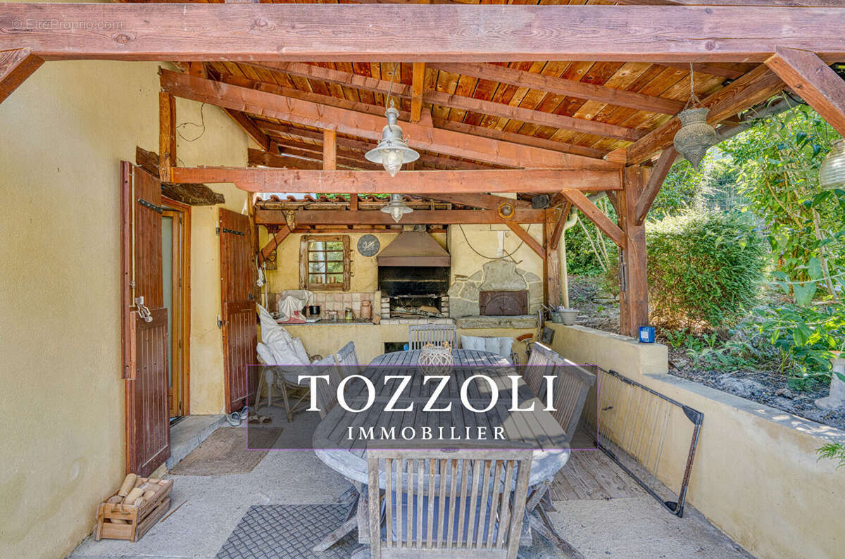 Maison à Oytier Saint Oblas 6 pièces 171 m2 - photo 4