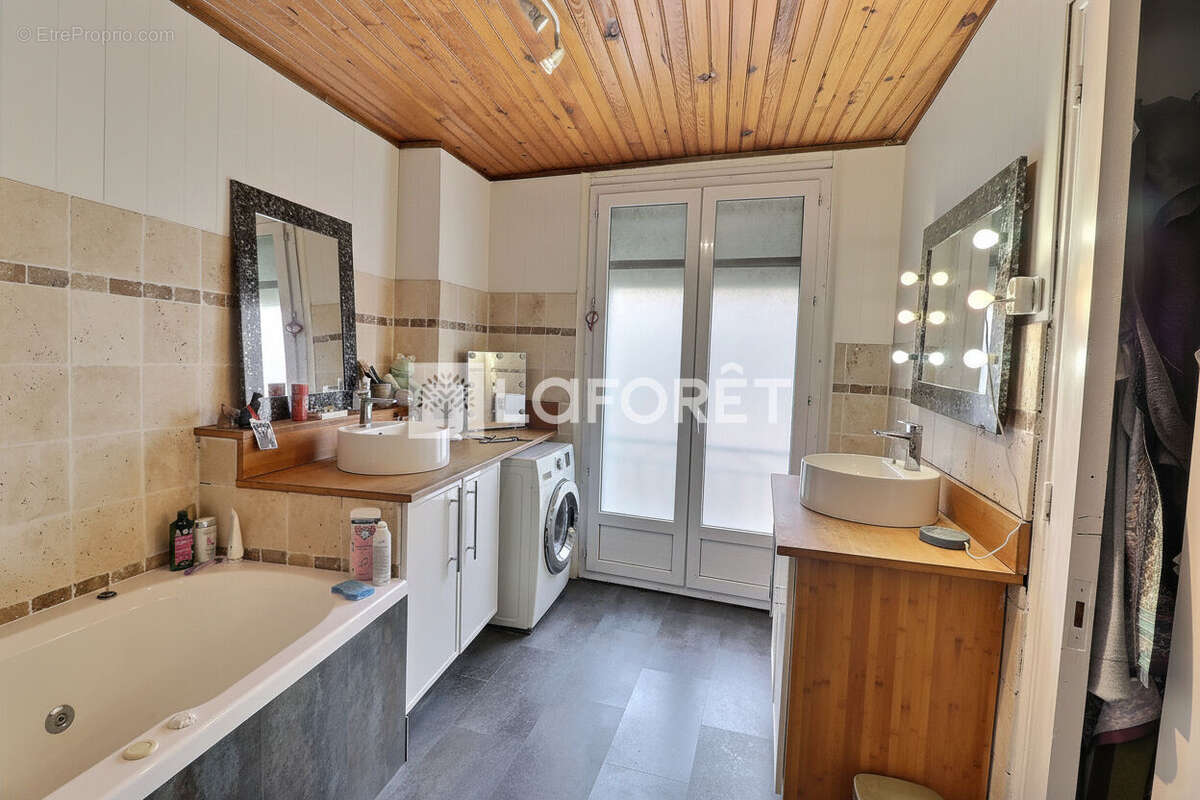 Maison de ville Cuers 4 pièce(s) - photo 12