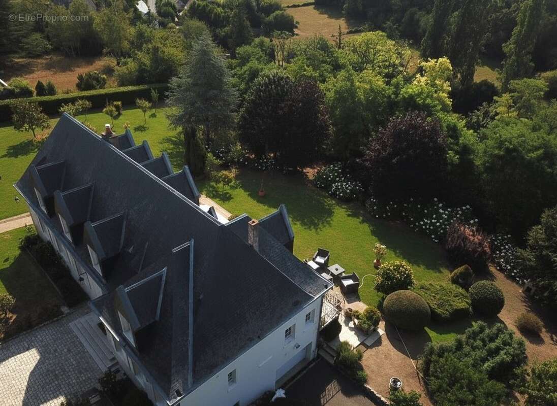 Maison 285 m² à Saint-Cyr-Sur-Loire  - photo 3
