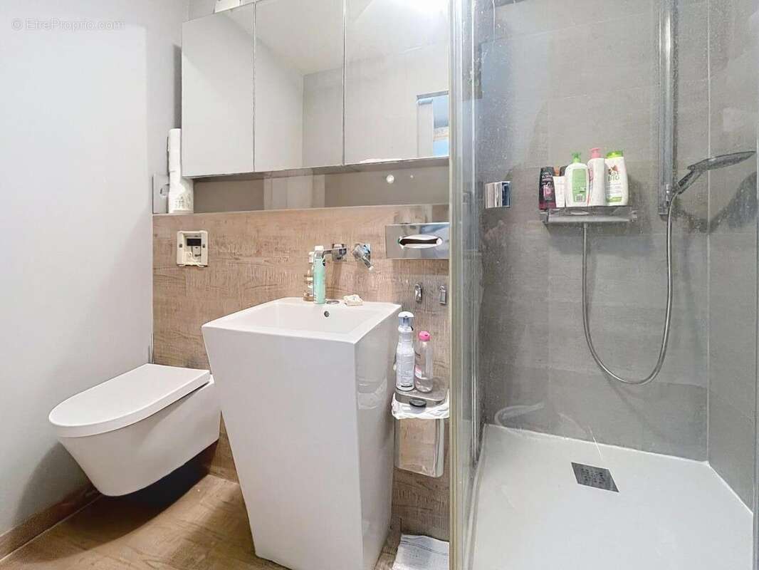 Photo 4 - Appartement à PARIS-8E