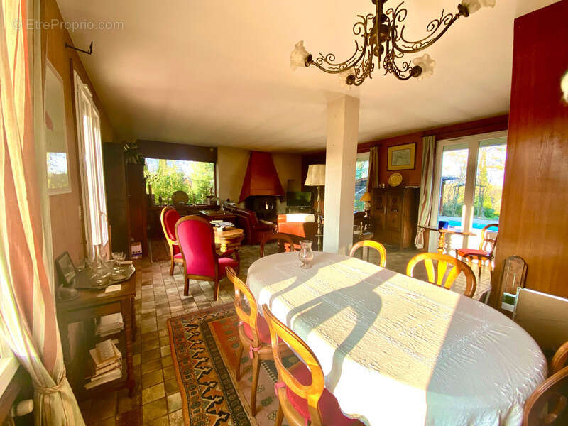 Maison à DRACY-LE-FORT