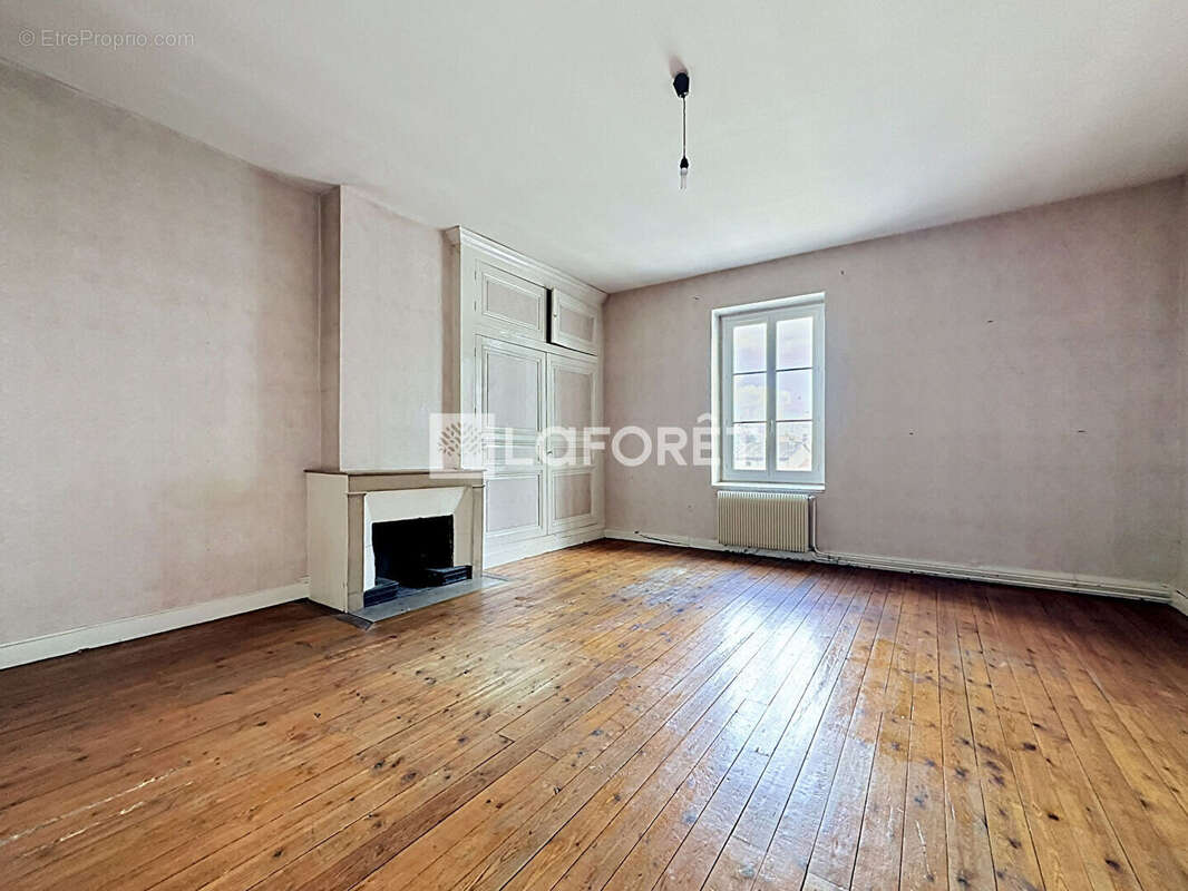Appartement à SAINT-TRIVIER-SUR-MOIGNANS