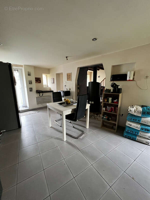 Maison à SION-LES-MINES