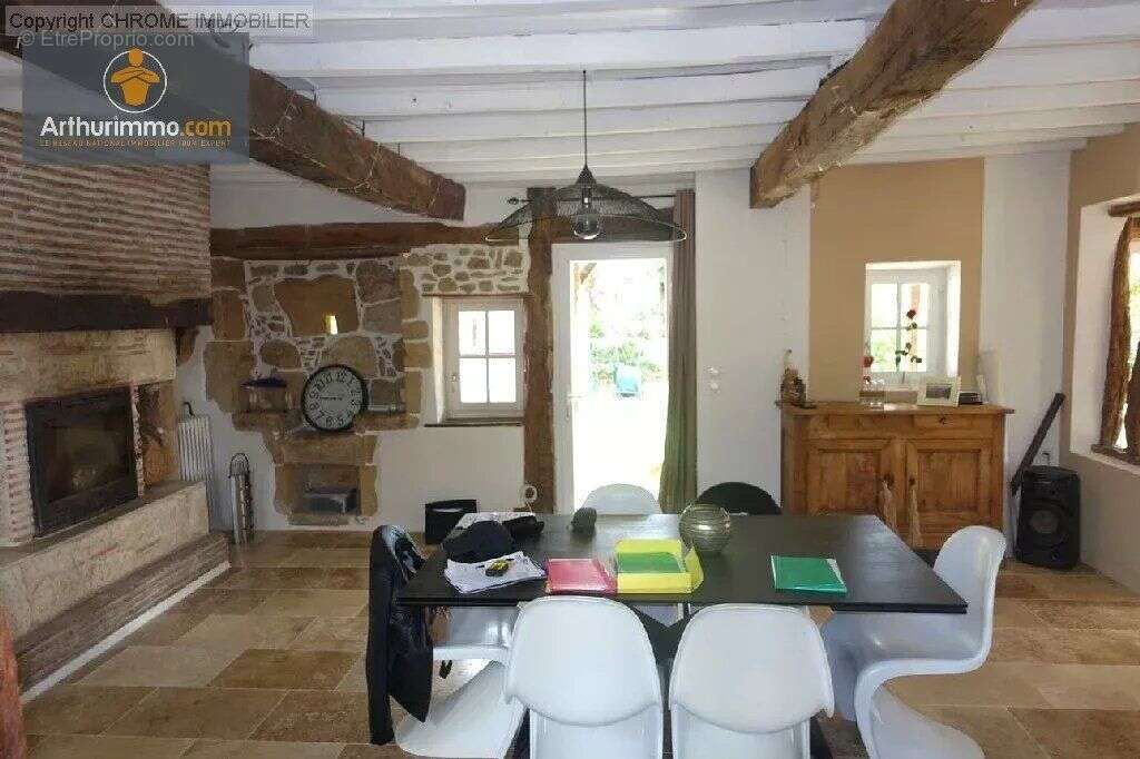Maison à CASTELJALOUX