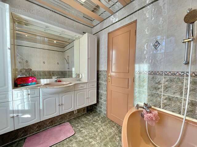 Maison à MAISONS-ALFORT