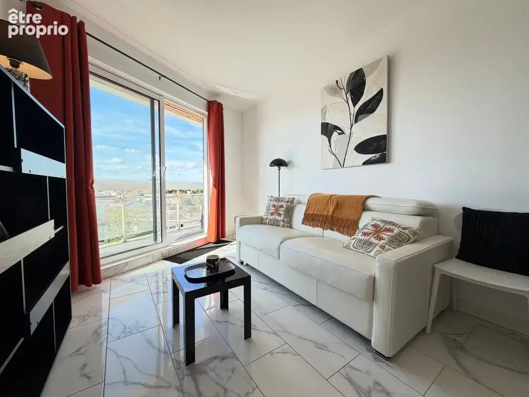 STUDIO rénové avec VUE MER à 150 m Pontaillac - photo 5