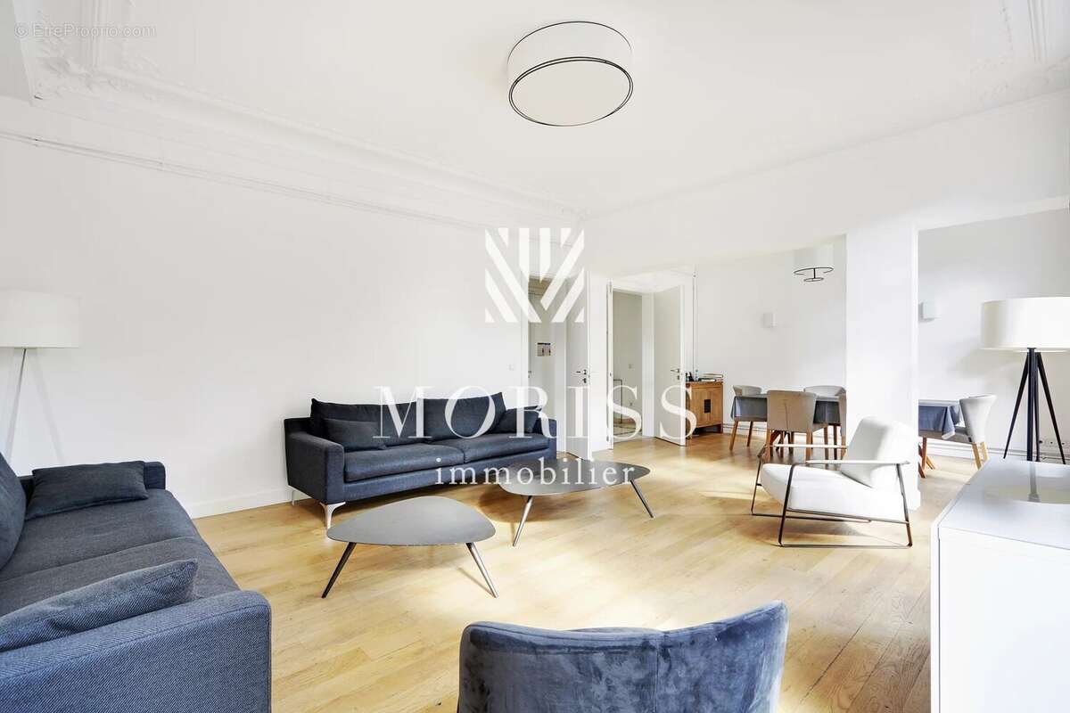 Appartement à PARIS-10E