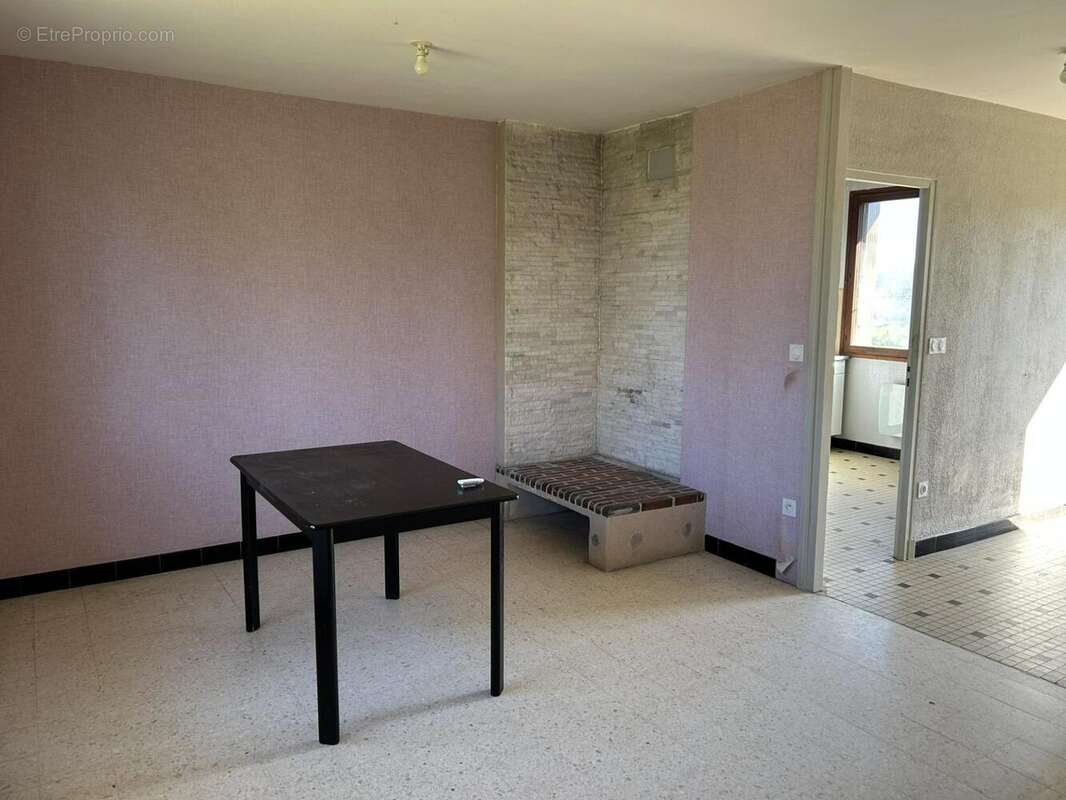 Photo 8 - Maison à MONTCORBON