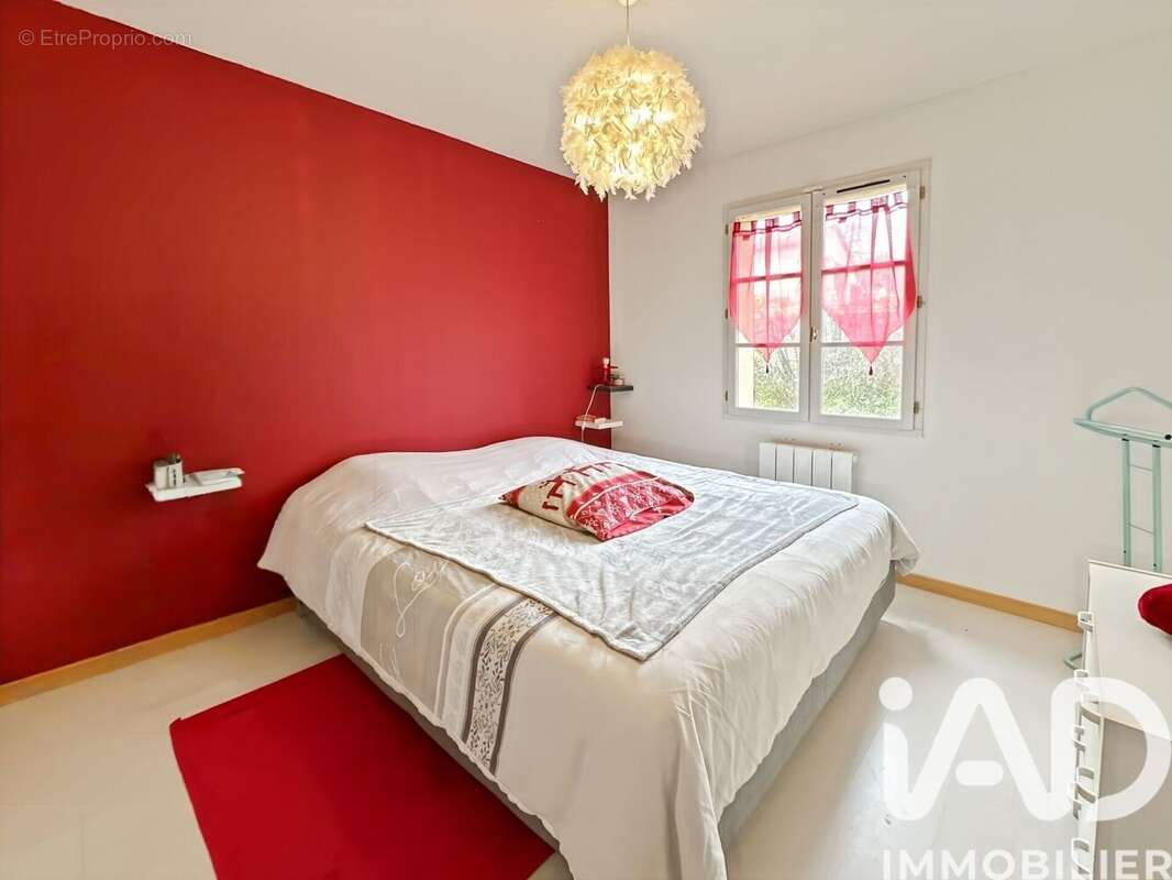 Photo 3 - Maison à VOISINES