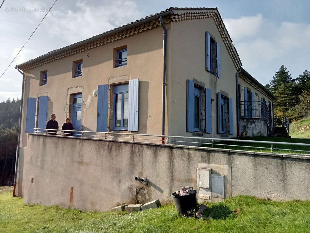 Maison à SAINT-GEORGES-LES-BAINS