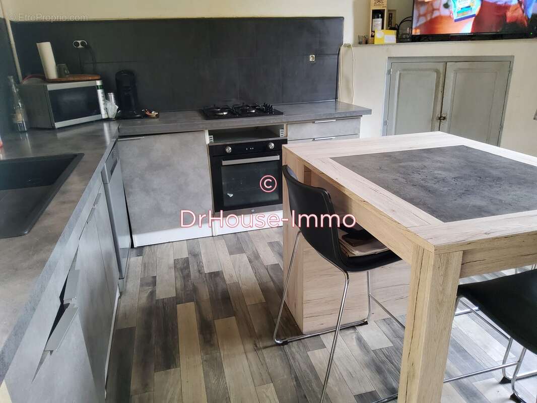 Maison à MOLIERES-SUR-CEZE