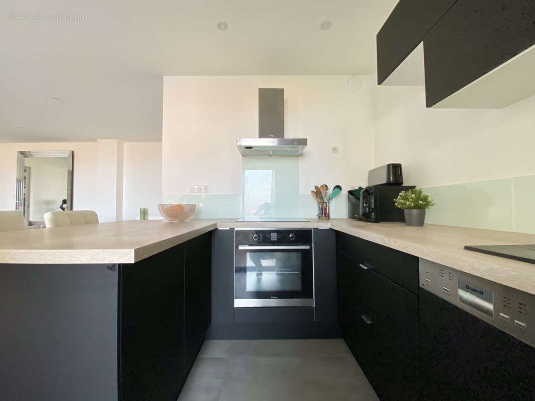 Sète, Quartier Haut, bel appartement avec loggia et terrasse, - photo 11