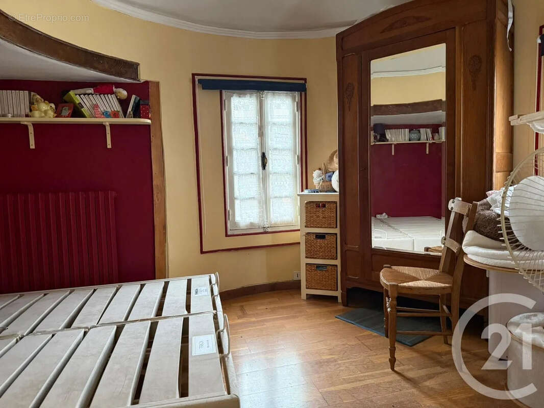 Maison à COSNE-COURS-SUR-LOIRE