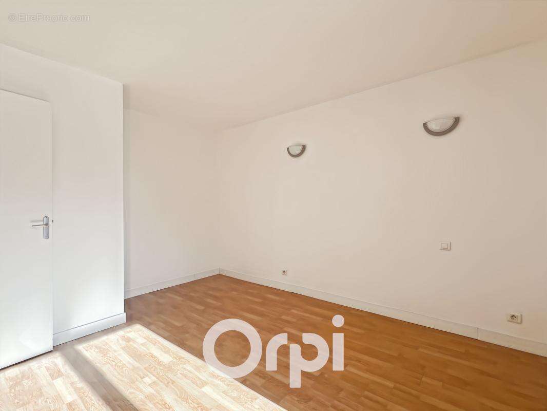 Appartement À Vendre - photo 4