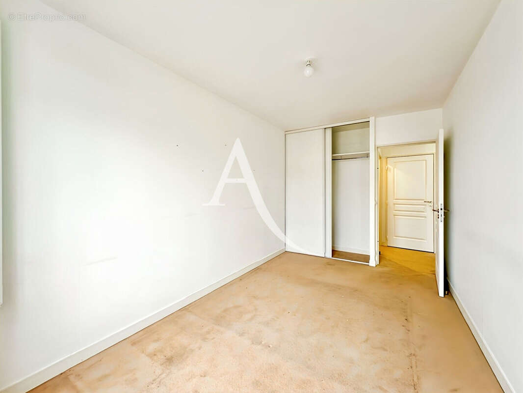 Appartement à SAINT-CYR-L'ECOLE