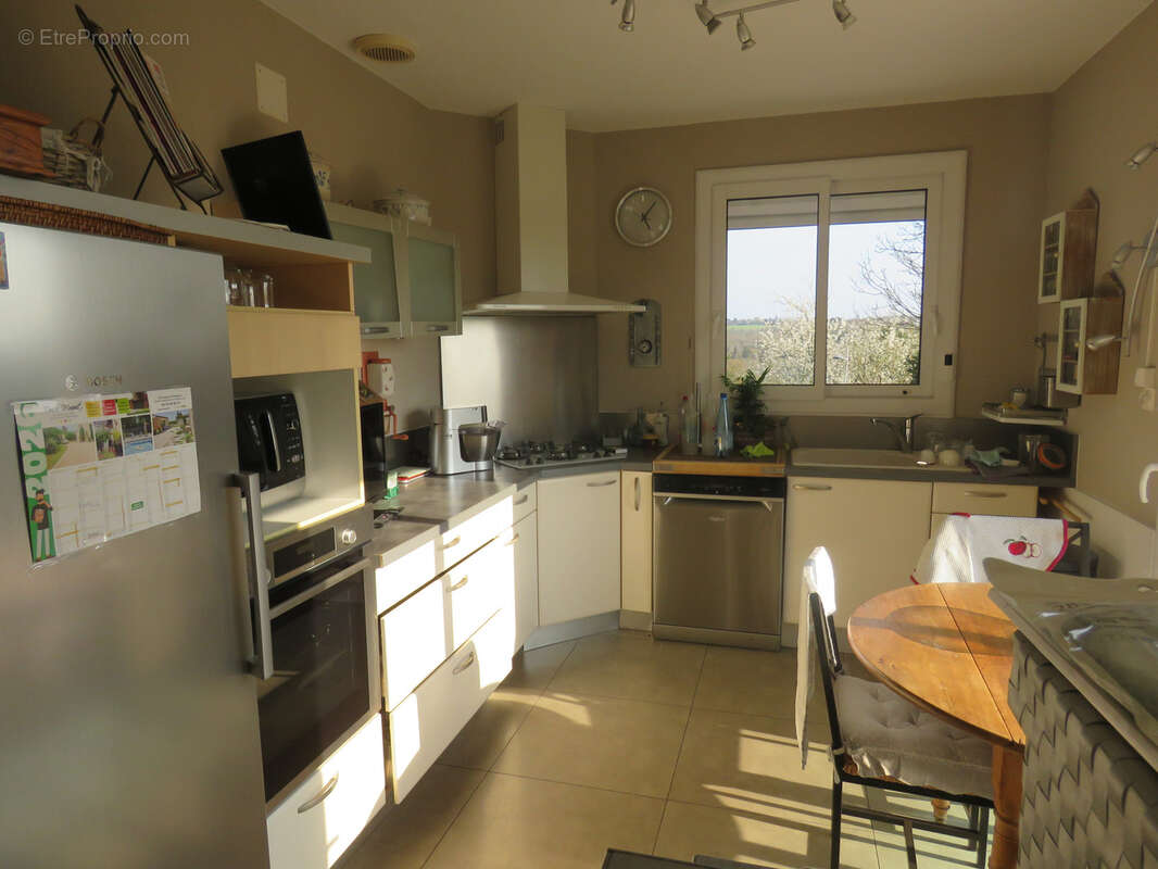 Maison à NOTRE-DAME-DE-SANILHAC