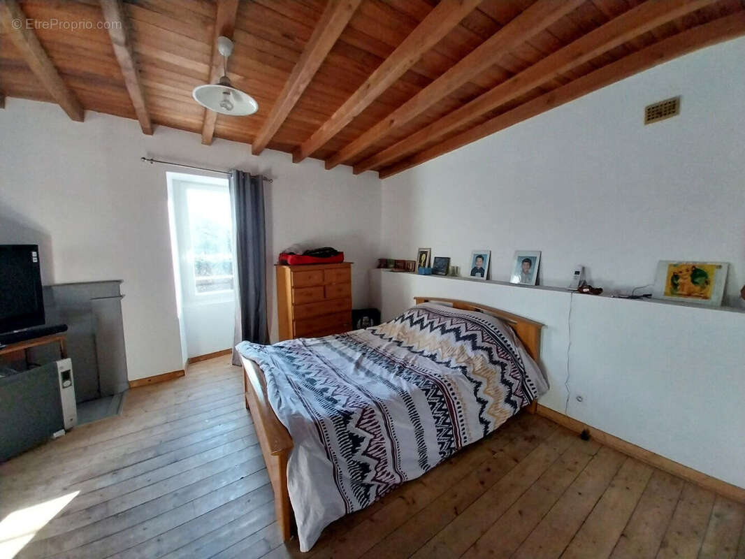 Photo 6 - Maison à LE BUSSEAU