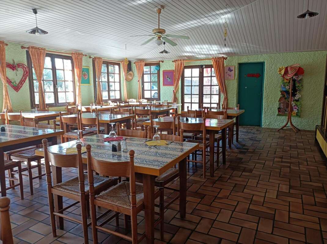 Photo 4 - Commerce à FIRMI