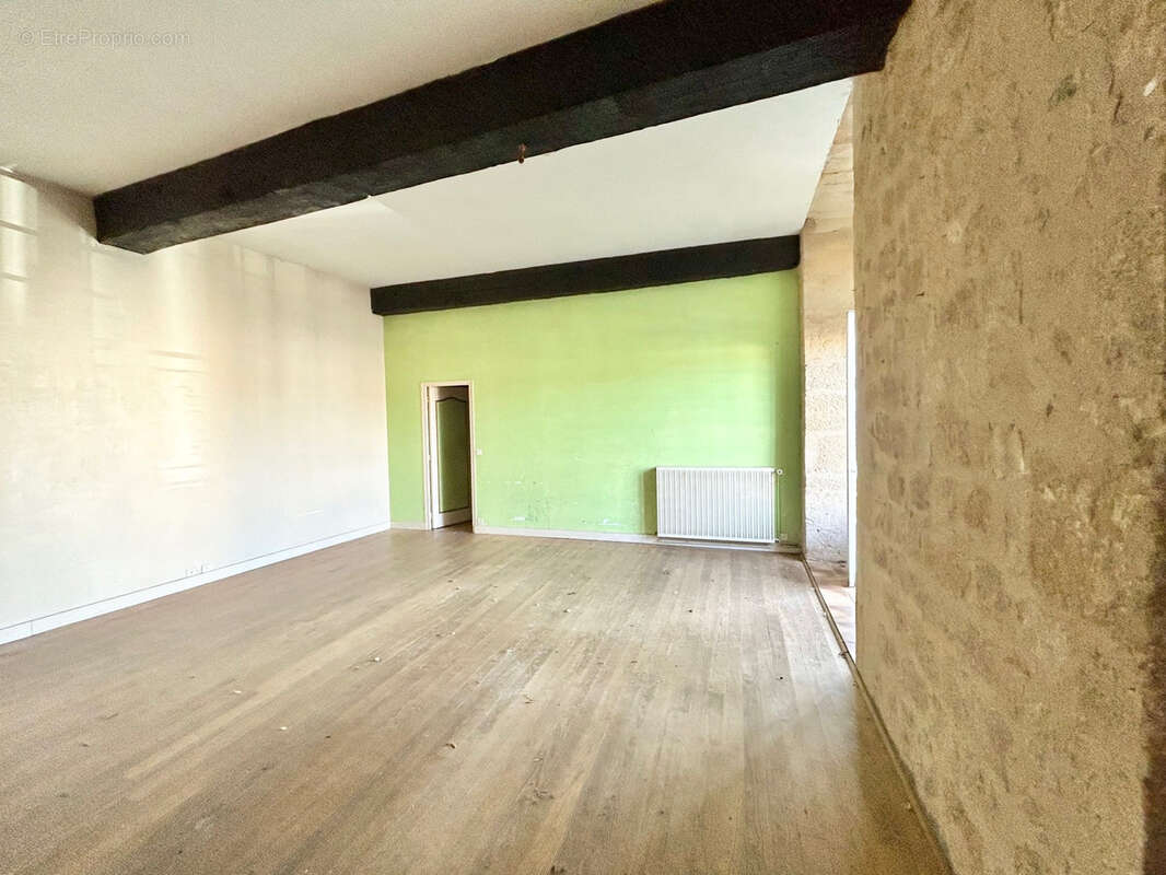 Appartement à SAINT-MACAIRE