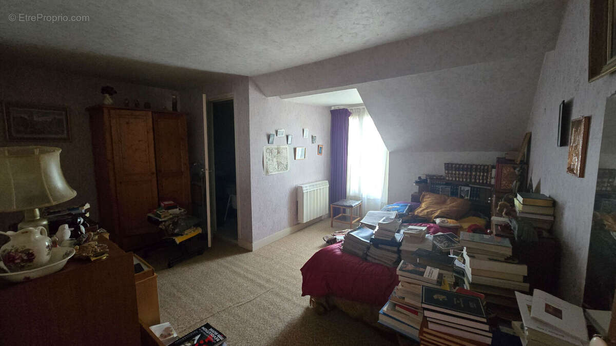 Maison à Vendre à Sourdun - 5 pièces + Grange terrain  1165 m² - photo 4