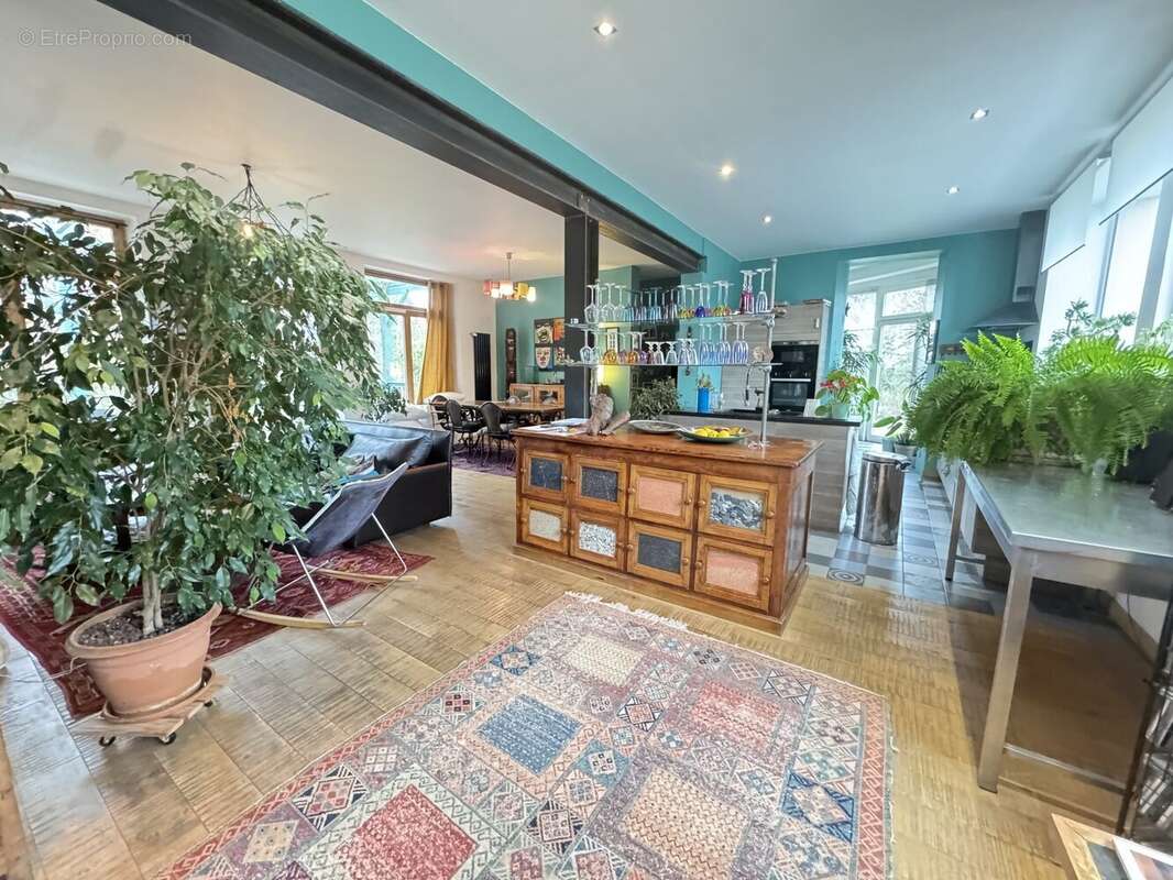 Maison à NERIS-LES-BAINS