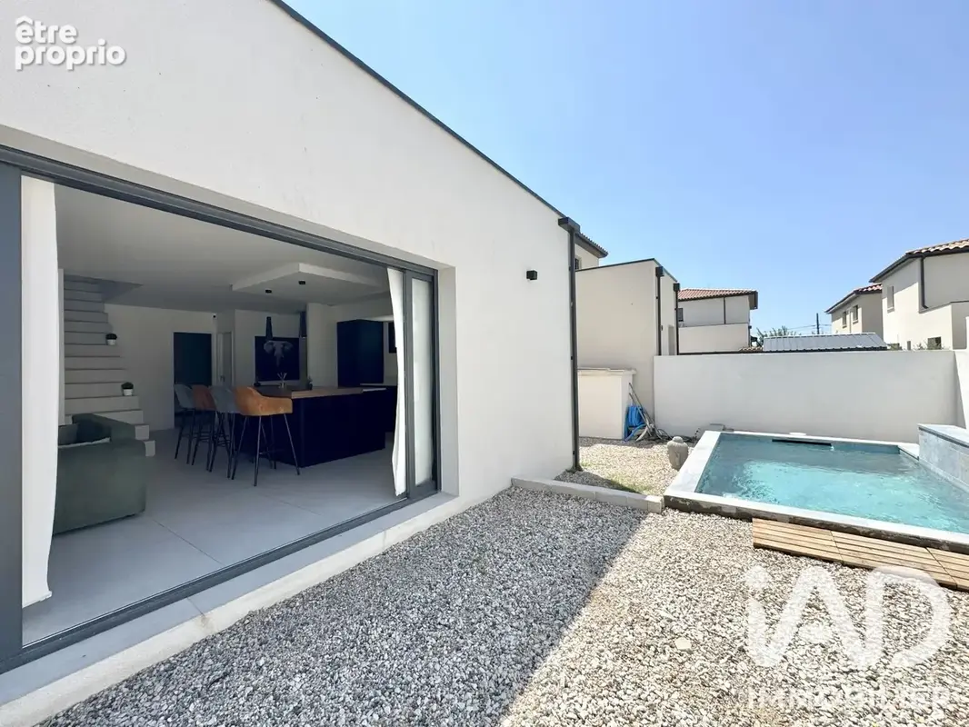 Photo 1 - Maison à VIC-LA-GARDIOLE