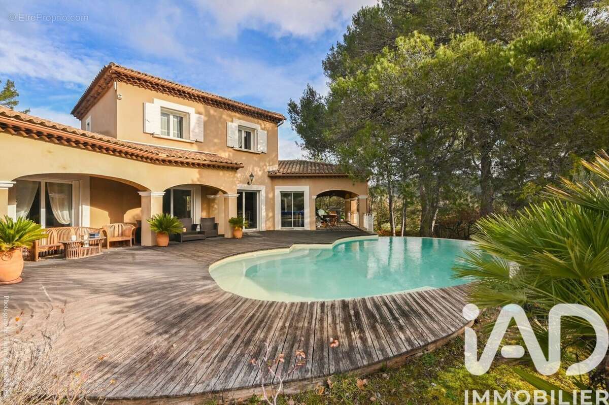 Photo 2 - Maison à SAINT-ZACHARIE