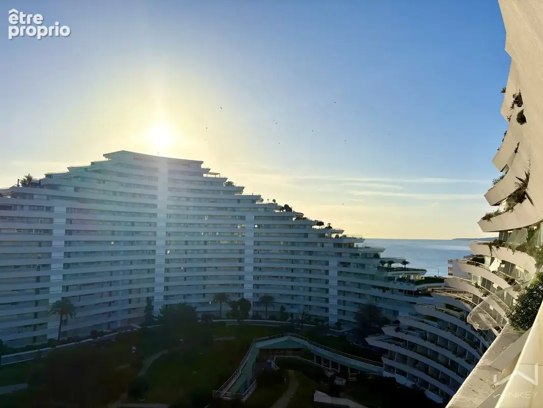 T2 au 8ème étage   Marina Baie des Anges - photo 17