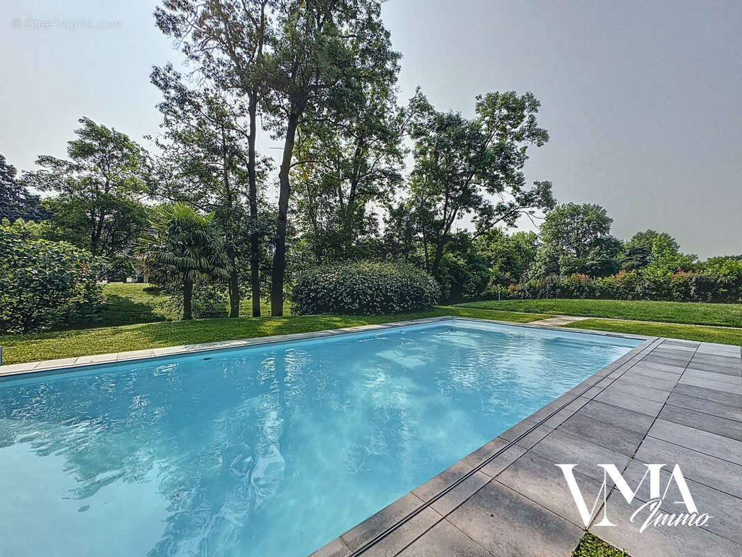 Maison à SAINT-CYR-AU-MONT-D'OR