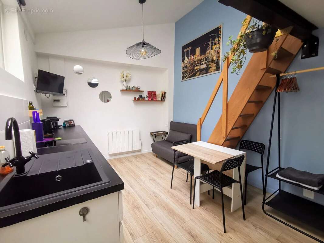 Faubourg Saint-Antoine / Local indépendant - photo 3
