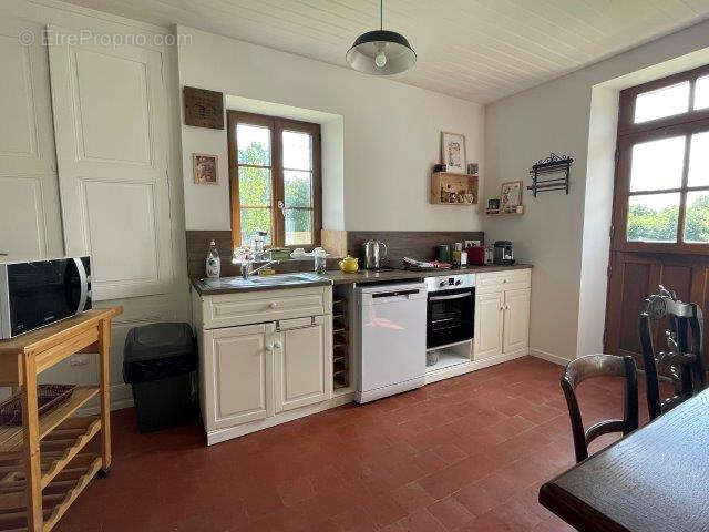 Maison à LA BAZOCHE-GOUET