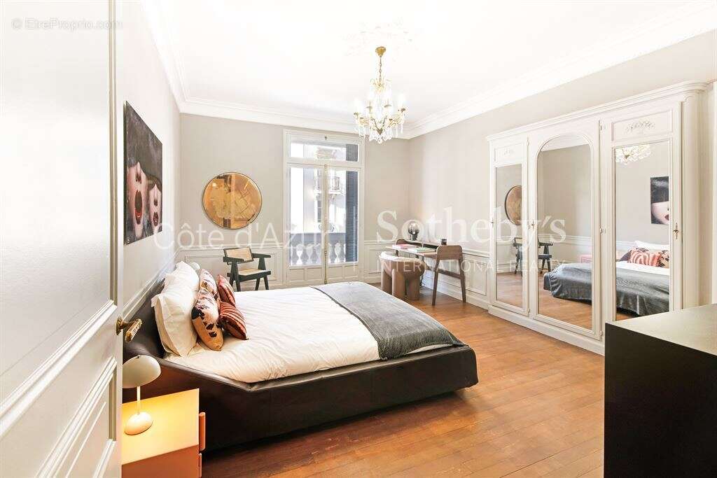 Nice Carré d’Or - Appartement rénové 64 m² dans l’Hôtel Negresco - photo 5