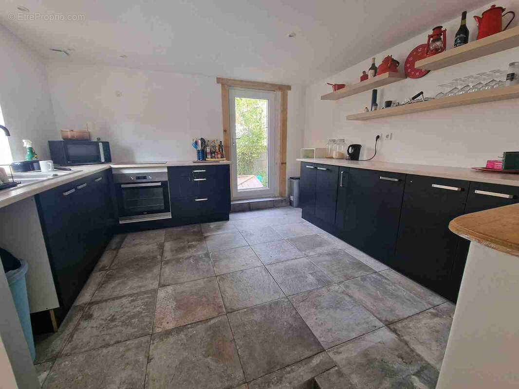 Maison à SAINT-MARTIN-LACAUSSADE