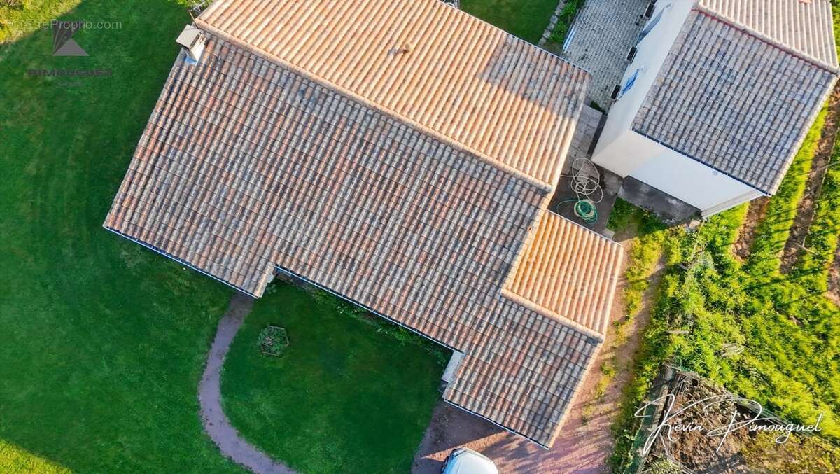 Maison à vendre 5 pièces SAINT MAGNE DE CASTILLON (33) - photo 16