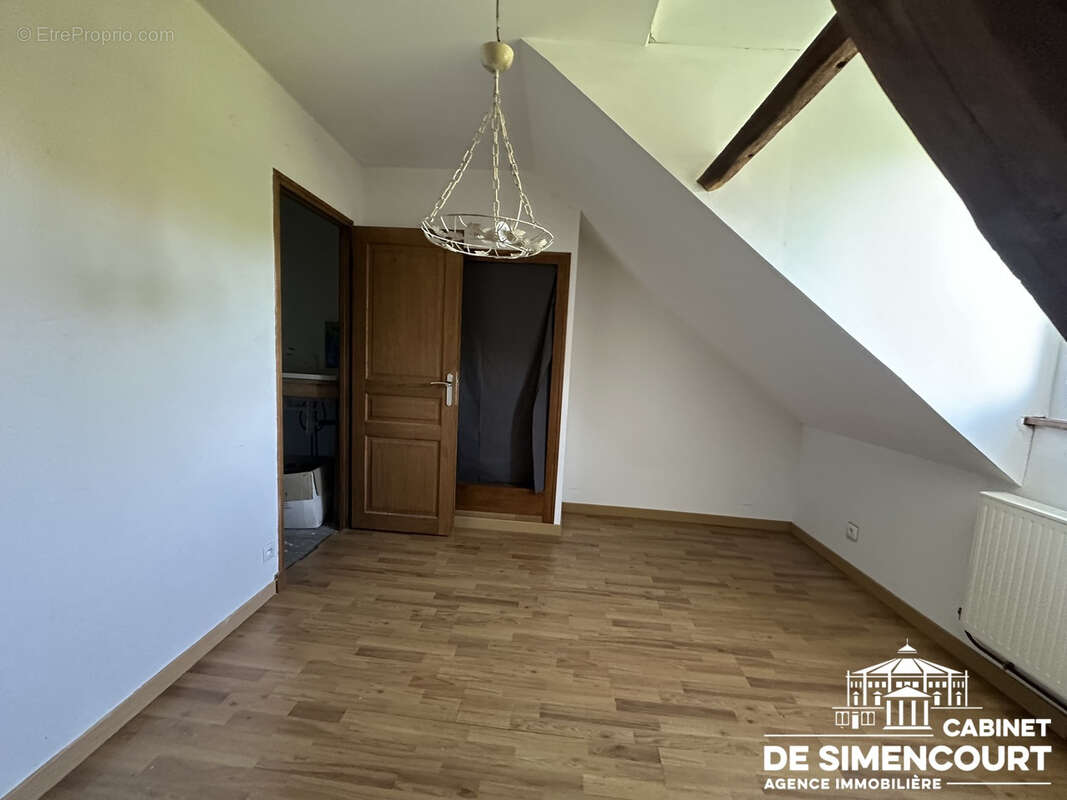 Maison à SAINT-SAUFLIEU