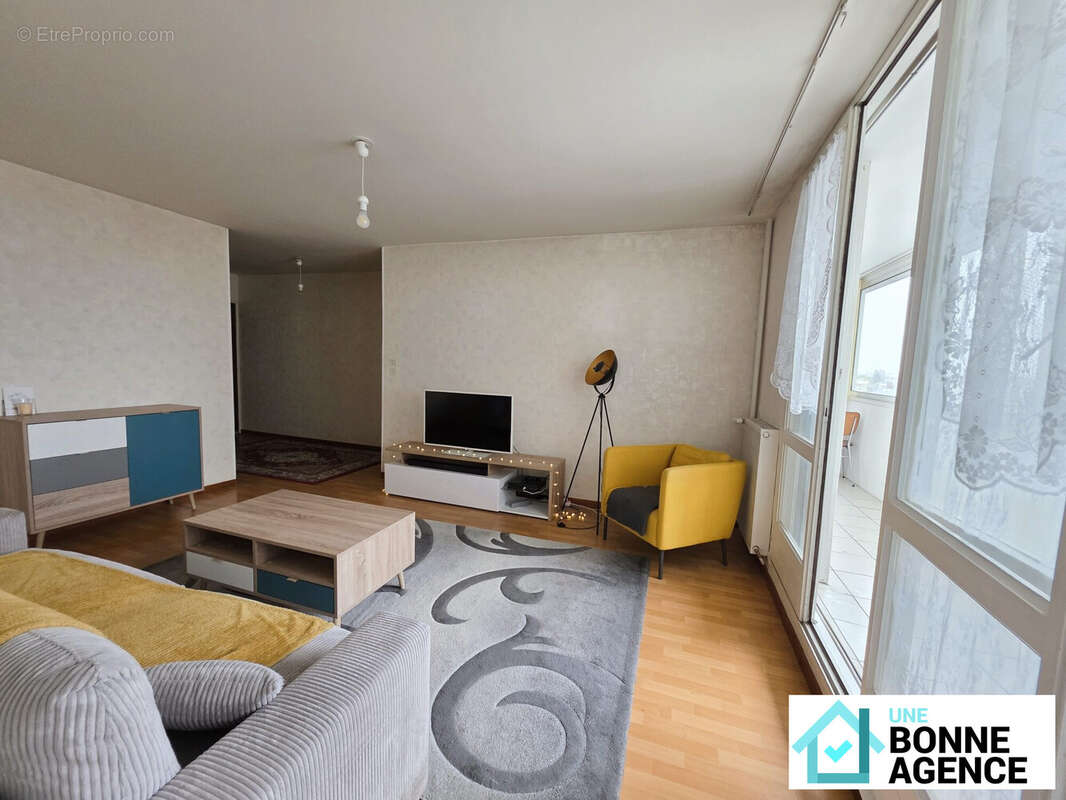 Appartement à SAINT-PIERRE-DES-CORPS