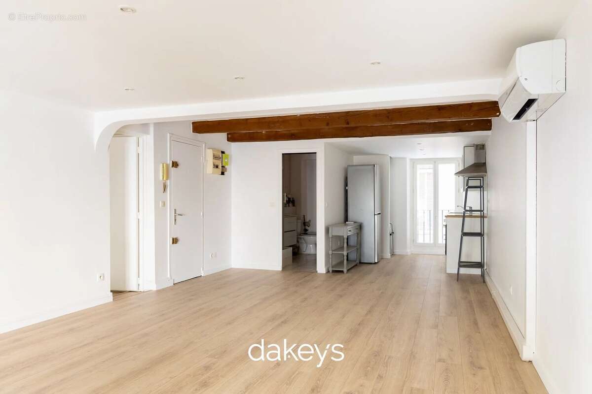 Appartement à MARSEILLE-6E