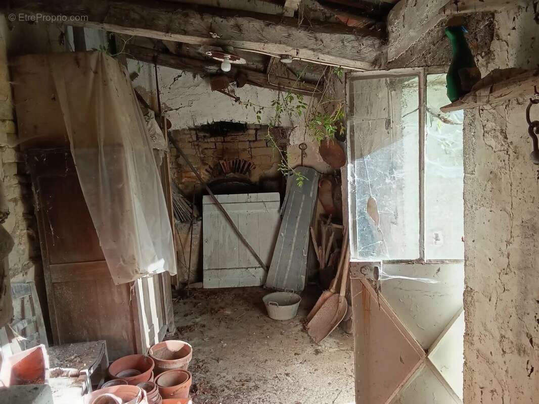 Maison de caractère pleine de charme – Exposition plein sud - photo 13