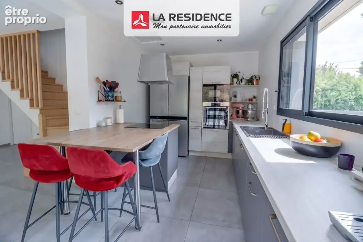 Maison 5 pièces 120 m² à vendre à Pont-De-L'arche (27340) - photo 6