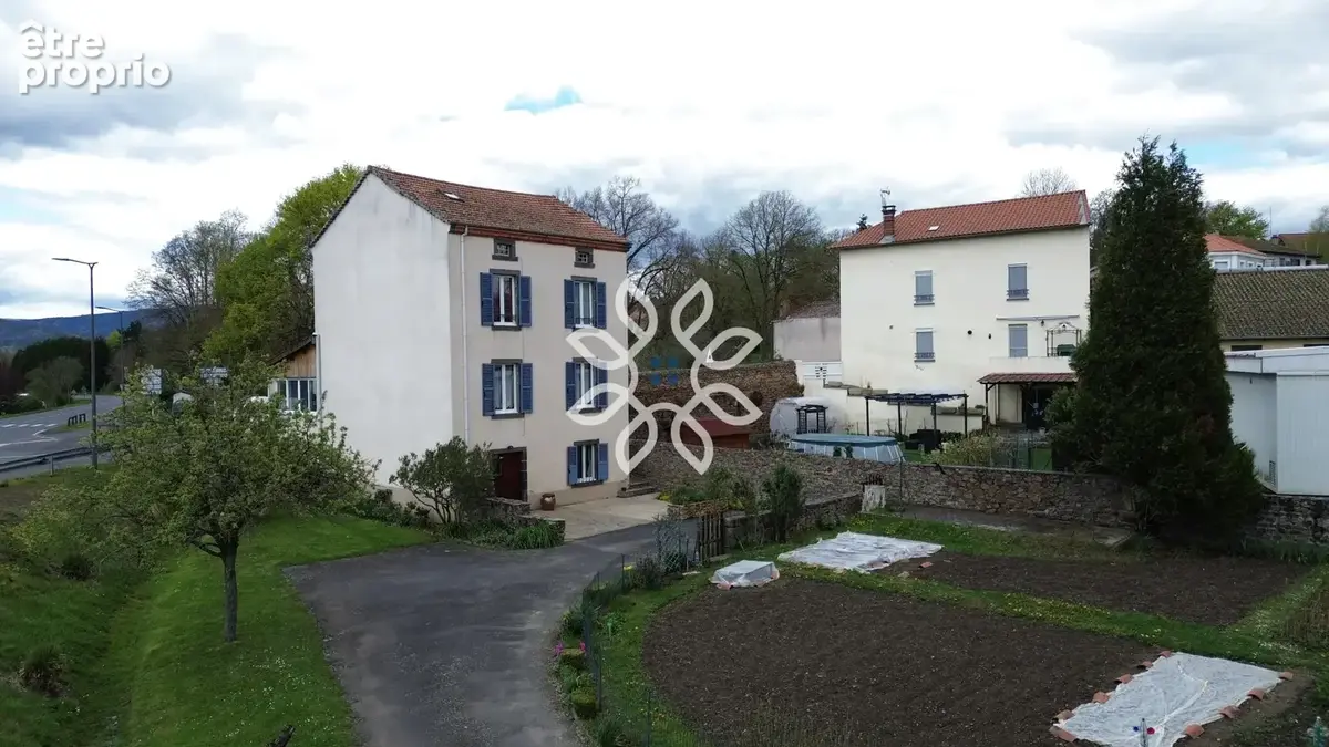 Maison familiale avec sous-sol complet et jardin - photo 2