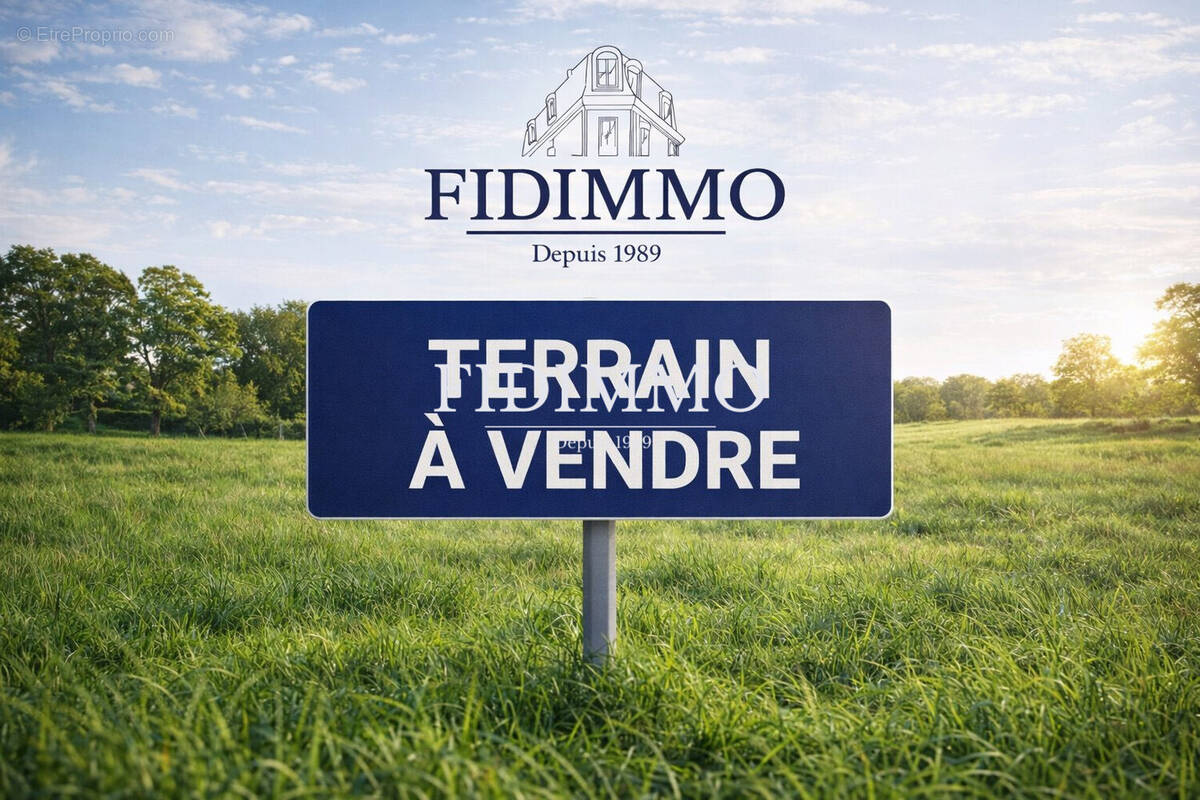 Terrain à LESIGNY