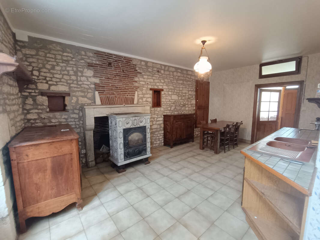 Maison à SANCERGUES