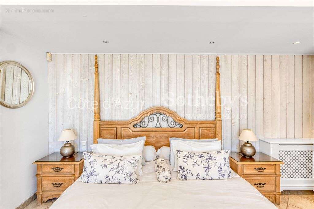 Maison à THEOULE-SUR-MER