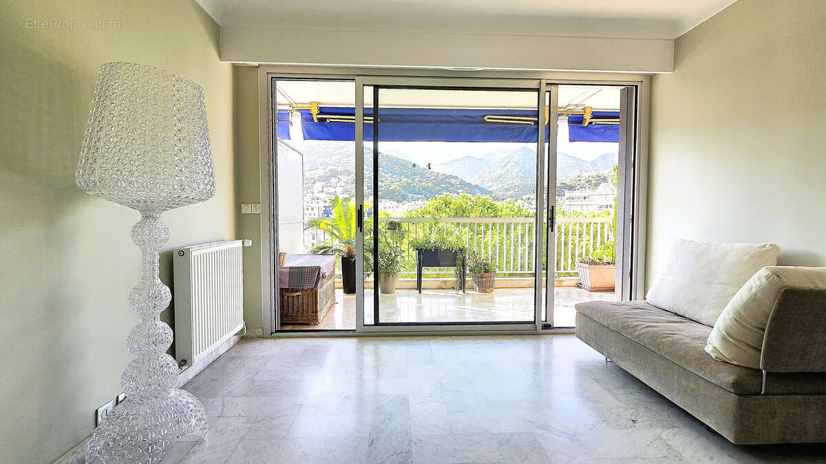 Appartement à ROQUEBRUNE-CAP-MARTIN