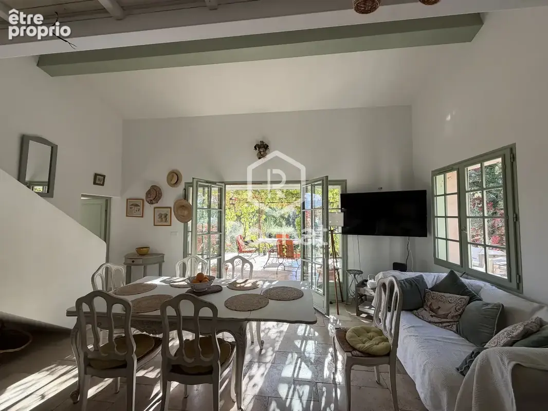 Salernes, maison avec piscine sur 1 628 m2 de terrain, vente en nue-propriété - photo 8