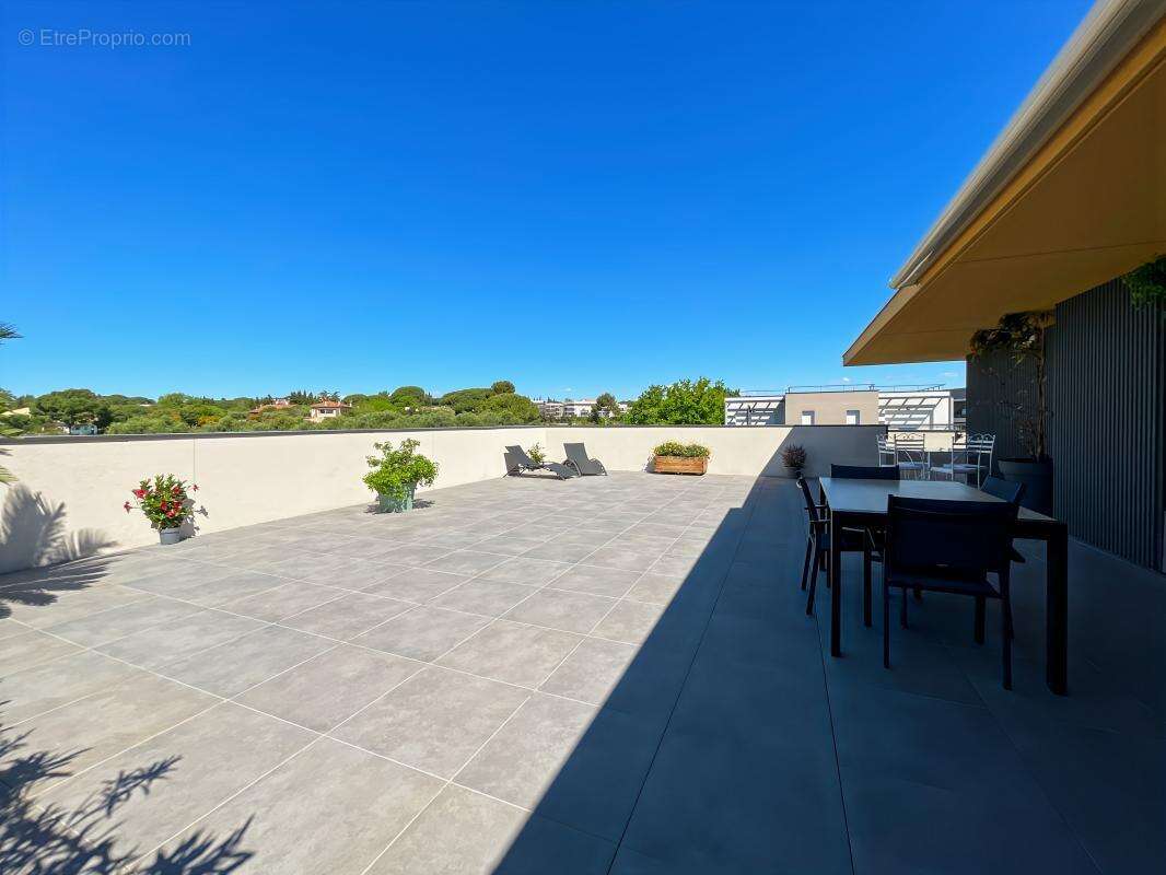 Appartement à FREJUS