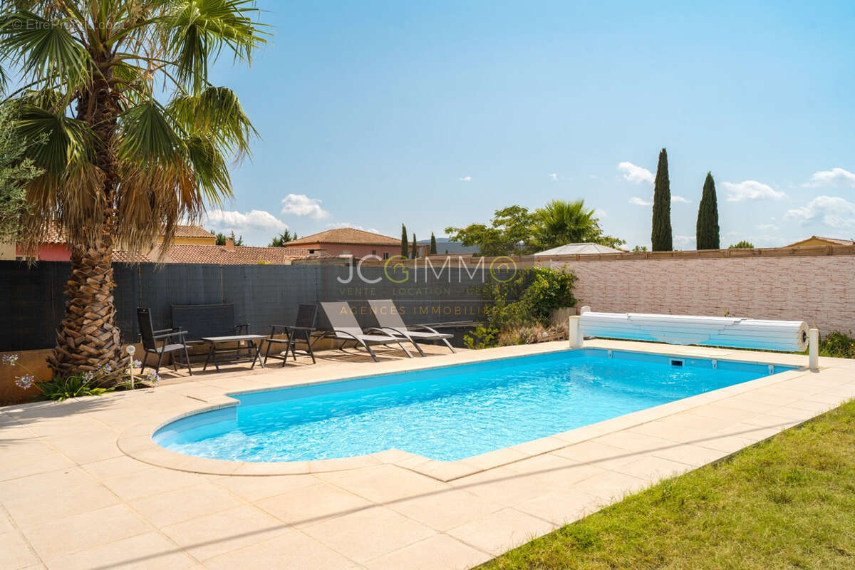 Villa de plain-pied 115m2 - 4 chambres, piscine et garage ! - photo 15